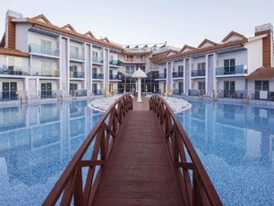 Ocean Blue High Class Hotel