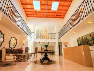 Palm Bay Beach Hotel