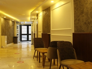 Parlak Otel