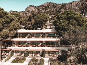 Perios Beach House - Adult Only