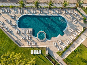 Pirates Beach Club