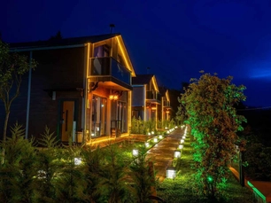 Poison Garden Suite & Spa