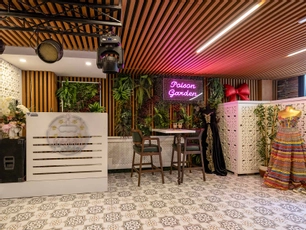 Poison Garden Suite & Spa