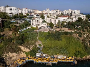 Qinn Hotel
