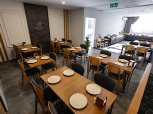 Restway Hotel