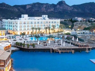 Rocks Hotel