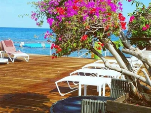Rocks Hotel