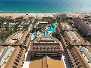 Royal Dragon Hotel Side