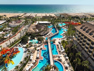 Royal Dragon Hotel Side