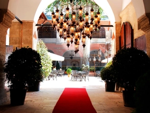 Rüstem Paşa Kervansaray Hotel