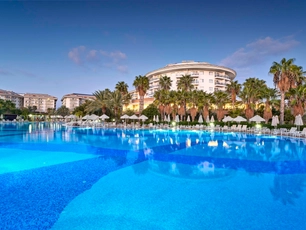 Seaden Sea World Resort & Spa