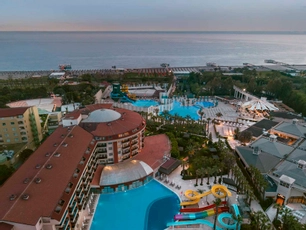 Selge Beach Resort & Spa