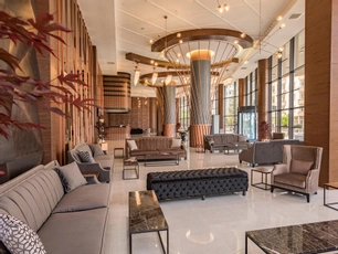 Shimall Deluxe Hotel