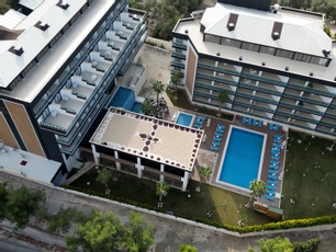 Si Delux Hotel & Spa