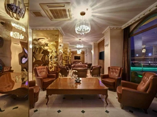 Stargate Hotel & Spa