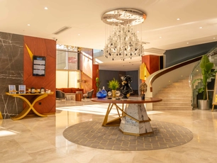 Teymur Continental Hotel