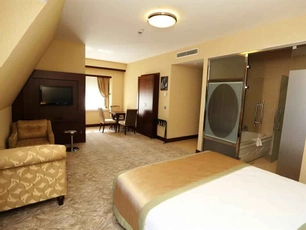 The Green Park Hotel Merter