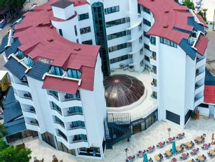 Verde Hotel İçmeler (+16)