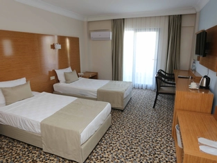 Standart Deniz Manzaralı Oda