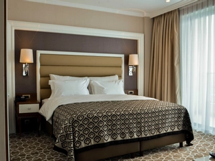 Fırsat Corner Suit Oda