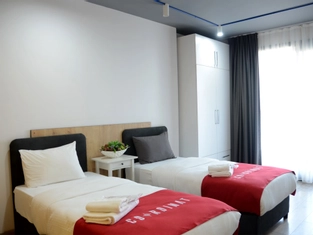 1+0 Grand Twin Studio