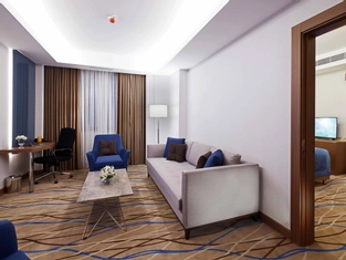 Corner Suit French Oda