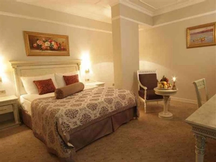 Corner Suit ( İptal Edilemez )