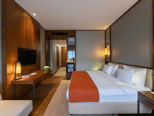 İadesiz 3.Kategori Gala Dahil Deluxe Avlu Manzaralı Oda