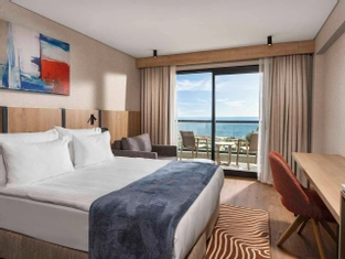 Superior Queen Deniz Manzaralı