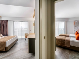 Deniz  Manzaralı Aile Odası