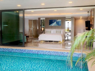 Indoor Grand Pool Suite ( İptal Edilemez )
