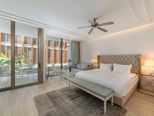 Premium Queen Kara Manzaralı