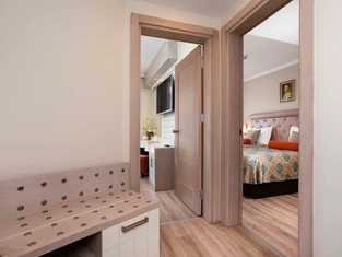 İki Ayrı Yataklı Orange Suite Oda