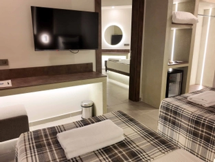 Ara Kapılı Aile Odası Kara Manzaralı