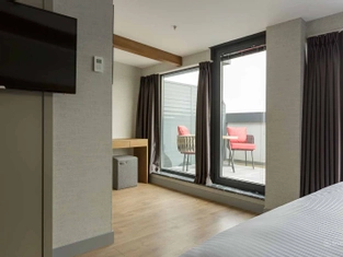 Deluxe Room With Balcony ( İptal Edilemez )       