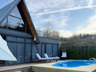 Premium Deluxe Bungalov 2+1 (Korunaklı Bahçe- Isıtmalı Özel - Jakuzi ) - İptal Edilemez