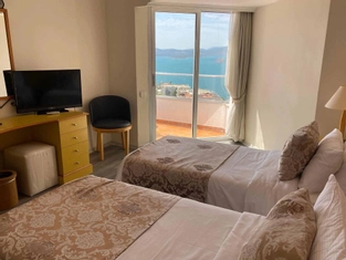 Deniz Manzaralı Oda