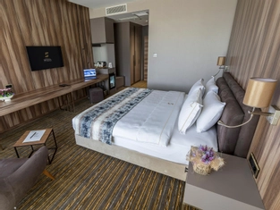 French Bed Oda ( İptal Edilemez )