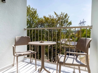 Corner Suit (Anabina)