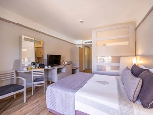 Ranzalı Teras Aile Odası