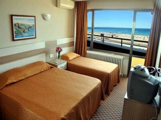 Deniz Manzaralı Standart Oda