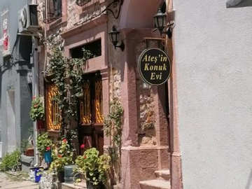 Ateşin Konuk Evi