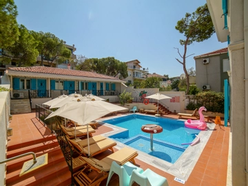 Karamela Otel