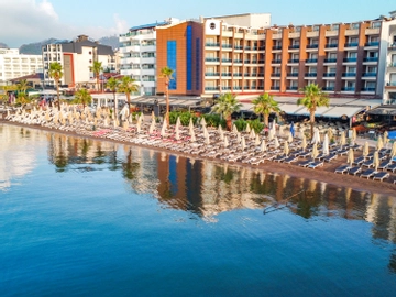 Point Beach Hotel