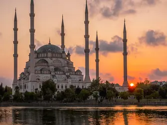 İzmir Çıkışlı Uçaklı Klasik Gap Turu 5 Gece Otel Konaklaması