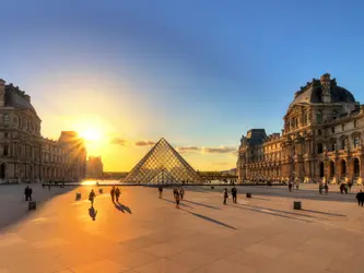 İzmir'den Direkt Hareket Görkemli Paris ve İncileri 3 Gece - SunExpress ile (2027 Kış Dönemi)