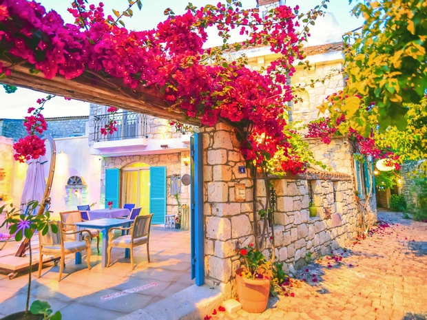 Alaçatı Asmalı Konak Otel