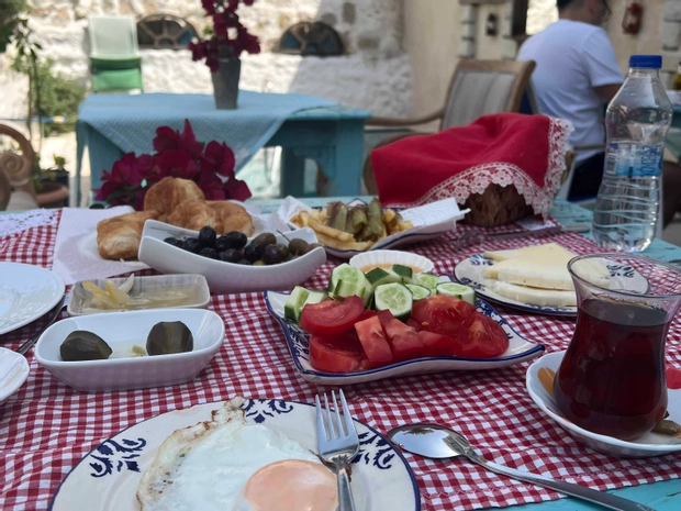 Alaçatı Asmalı Konak Otel