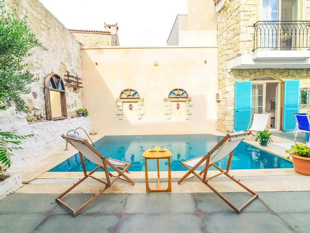 Alaçatı Asmalı Konak Otel