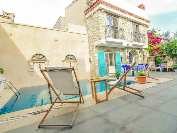 Alaçatı Asmalı Konak Otel